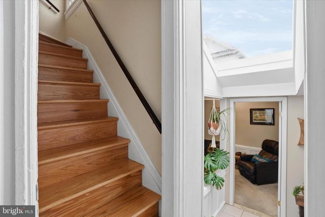 200 SABINE AVE, Narberth, PA 19072