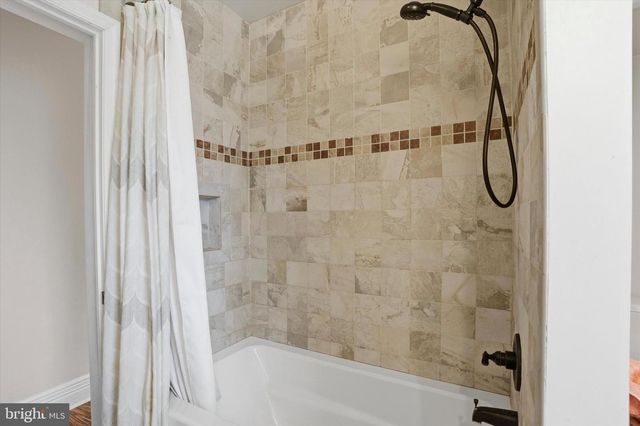 200 SABINE AVE, Narberth, PA 19072