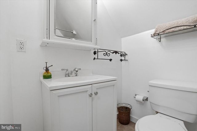 200 SABINE AVE, Narberth, PA 19072