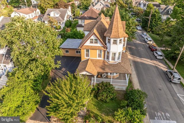 200 SABINE AVE, Narberth, PA 19072