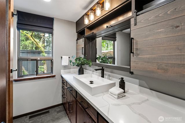 9116 Waverly Drive SW, Lakewood, WA 98499