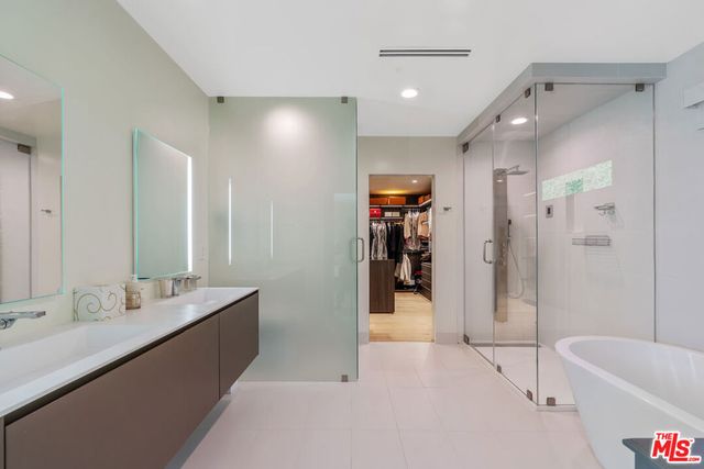 4518 Varna Avenue, Sherman Oaks, CA 91423