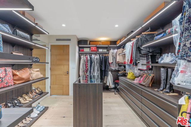 4518 Varna Avenue, Sherman Oaks, CA 91423