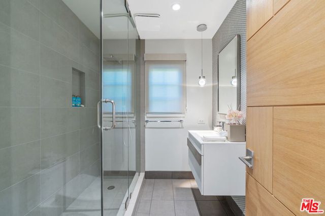 4518 Varna Avenue, Sherman Oaks, CA 91423