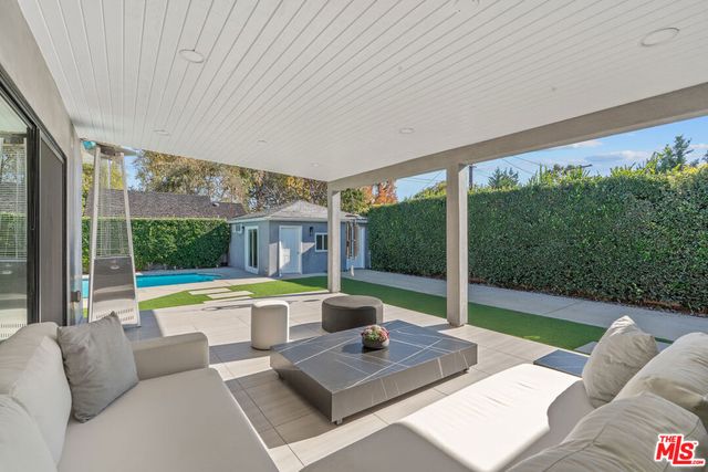 4518 Varna Avenue, Sherman Oaks, CA 91423