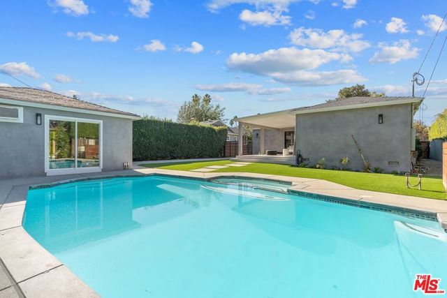 4518 Varna Avenue, Sherman Oaks, CA 91423