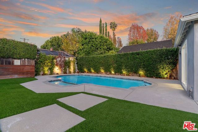 4518 Varna Avenue, Sherman Oaks, CA 91423