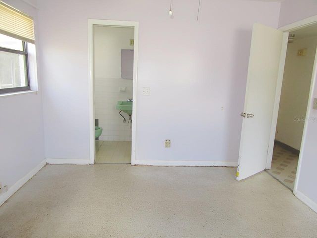 10405 N 22ND STREET, Tampa, FL 33612