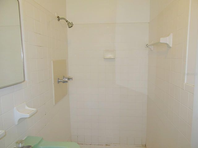 10405 N 22ND STREET, Tampa, FL 33612