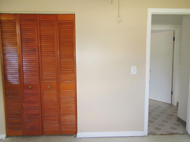 10405 N 22ND STREET, Tampa, FL 33612