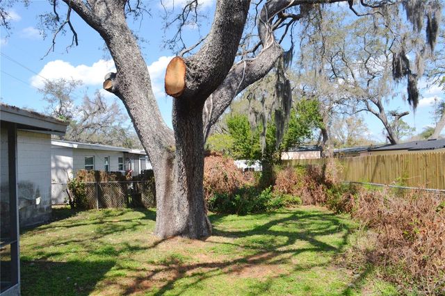 10405 N 22ND STREET, Tampa, FL 33612