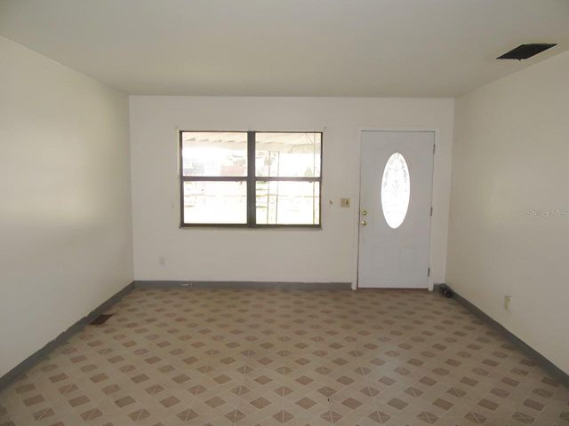 10405 N 22ND STREET, Tampa, FL 33612