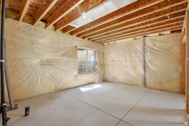 94 E SEVEN IRON CT, Saratoga Springs, UT 84045