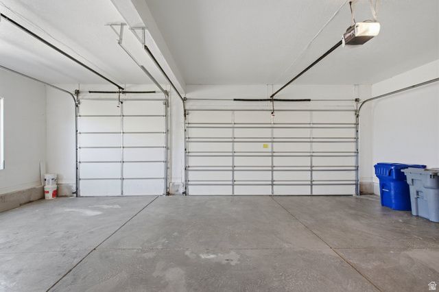 94 E SEVEN IRON CT, Saratoga Springs, UT 84045
