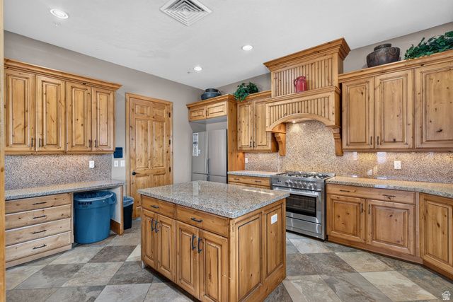 94 E SEVEN IRON CT, Saratoga Springs, UT 84045