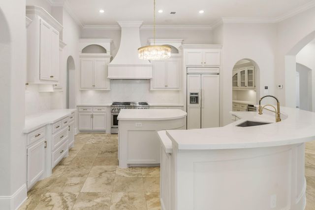 98 W Ambassador Bend, The Woodlands, TX 77382