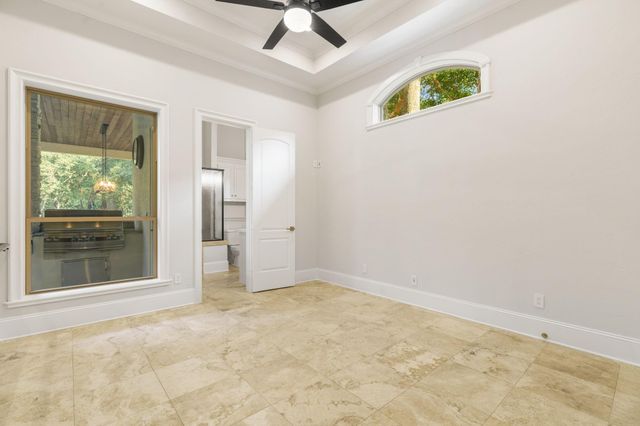 98 W Ambassador Bend, The Woodlands, TX 77382