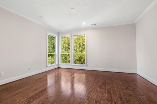 98 W Ambassador Bend, The Woodlands, TX 77382