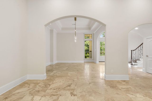 98 W Ambassador Bend, The Woodlands, TX 77382