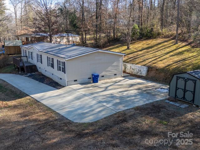 205 Kirk Way, Candler, NC 28715
