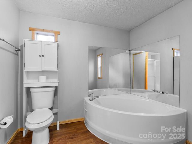 205 Kirk Way, Candler, NC 28715