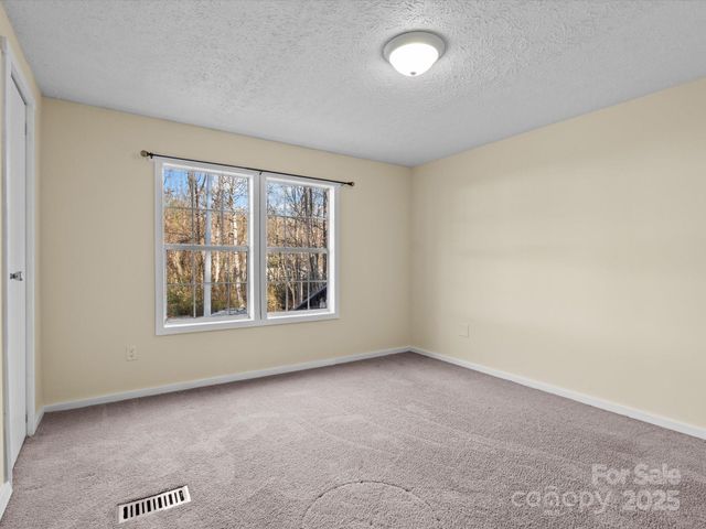 205 Kirk Way, Candler, NC 28715