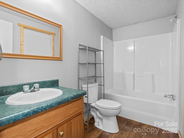 205 Kirk Way, Candler, NC 28715