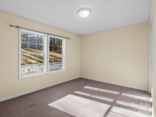 205 Kirk Way, Candler, NC 28715