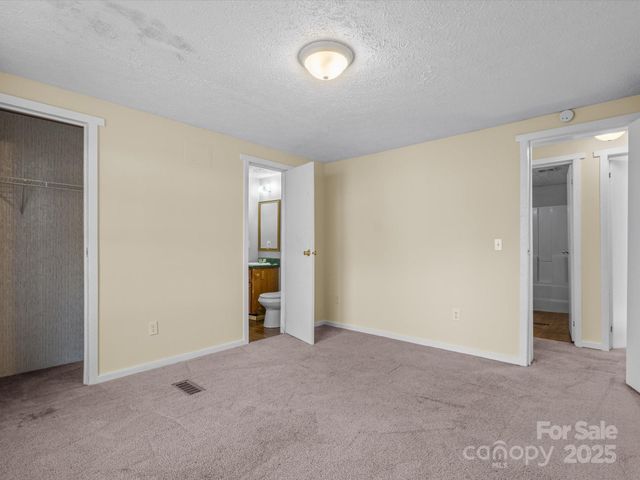 205 Kirk Way, Candler, NC 28715