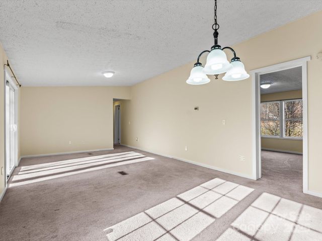 205 Kirk Way, Candler, NC 28715