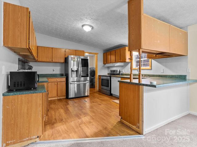 205 Kirk Way, Candler, NC 28715