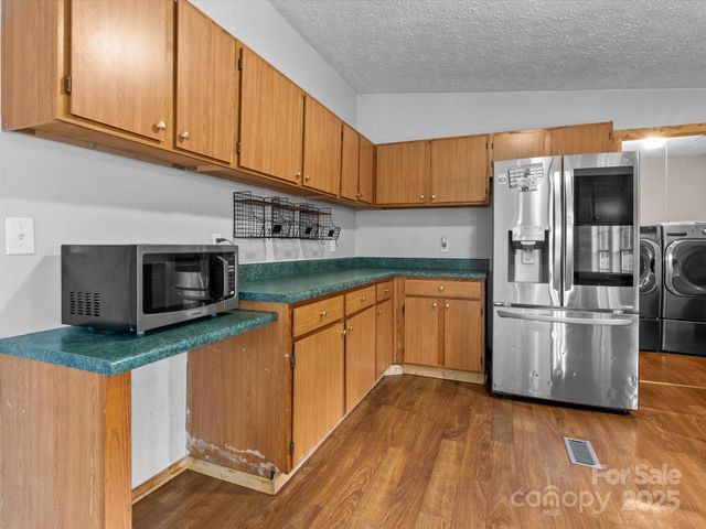 205 Kirk Way, Candler, NC 28715