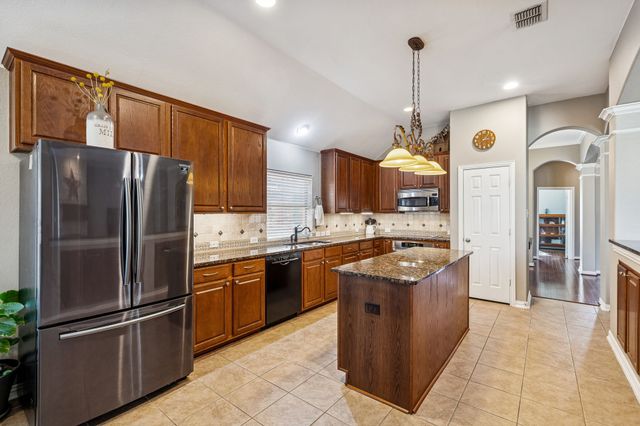 2101 Fairway Winds Court, Wylie, TX 75098