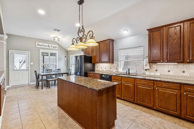 2101 Fairway Winds Court, Wylie, TX 75098