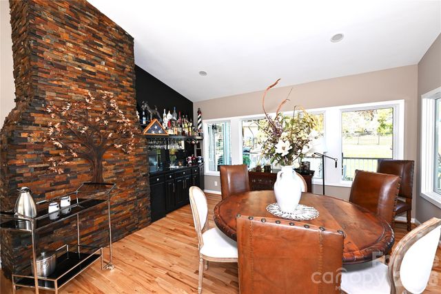 3768 Glenn Oaks Drive, Maiden, NC 28650