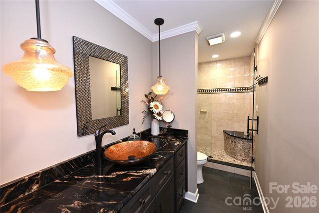 3768 Glenn Oaks Drive, Maiden, NC 28650