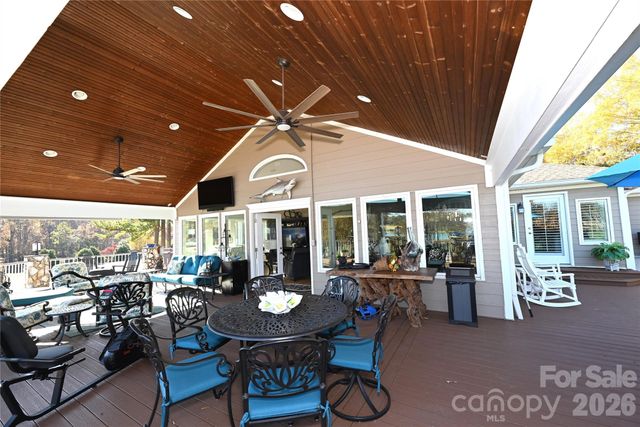 3768 Glenn Oaks Drive, Maiden, NC 28650