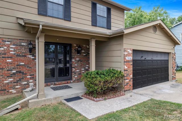 5116 Suson Oaks Court, St Louis, MO 63128