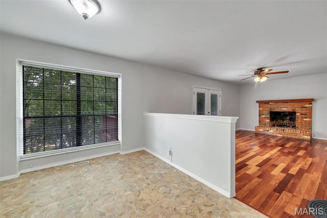 5116 Suson Oaks Court, St Louis, MO 63128