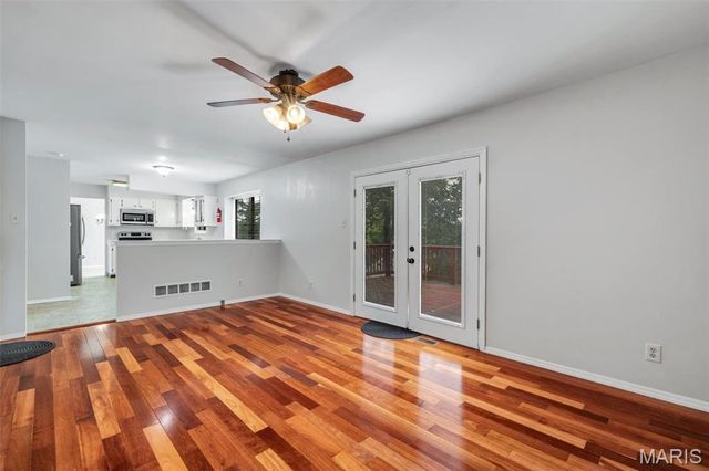 5116 Suson Oaks Court, St Louis, MO 63128