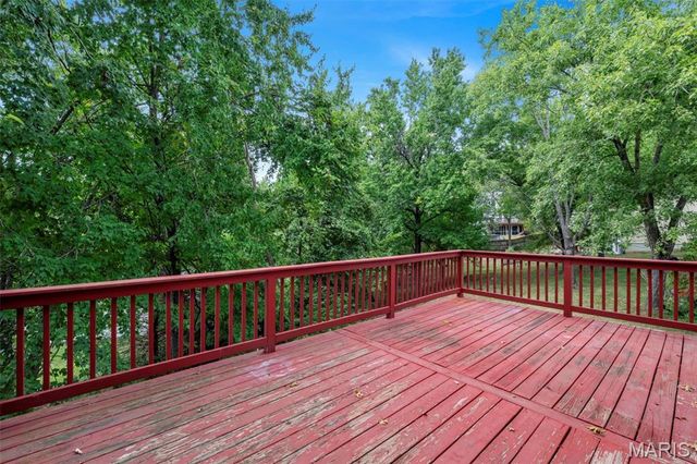 5116 Suson Oaks Court, St Louis, MO 63128