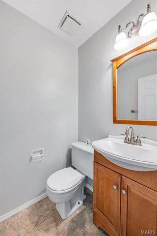 5116 Suson Oaks Court, St Louis, MO 63128