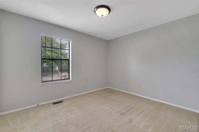 5116 Suson Oaks Court, St Louis, MO 63128