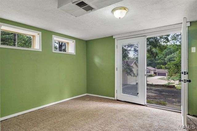 5116 Suson Oaks Court, St Louis, MO 63128