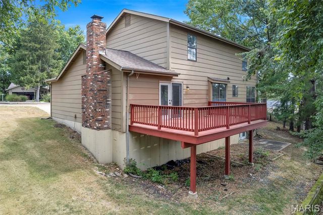 5116 Suson Oaks Court, St Louis, MO 63128