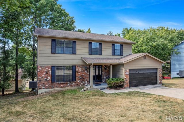 5116 Suson Oaks Court, St Louis, MO 63128