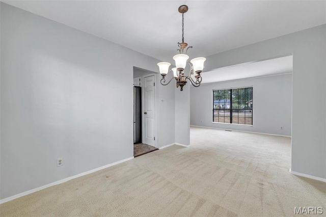 5116 Suson Oaks Court, St Louis, MO 63128