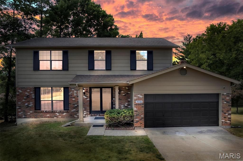 5116 Suson Oaks Court, St Louis, MO 63128