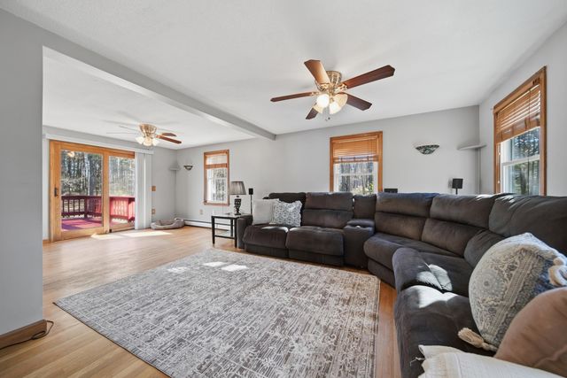 27 Winslow Farm Road, Hudson, NH 03051