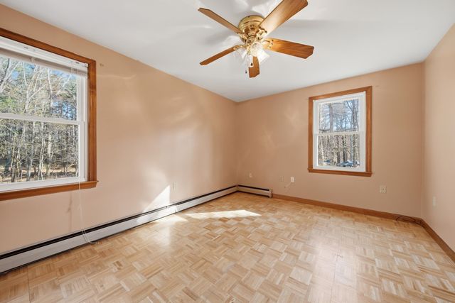 27 Winslow Farm Road, Hudson, NH 03051